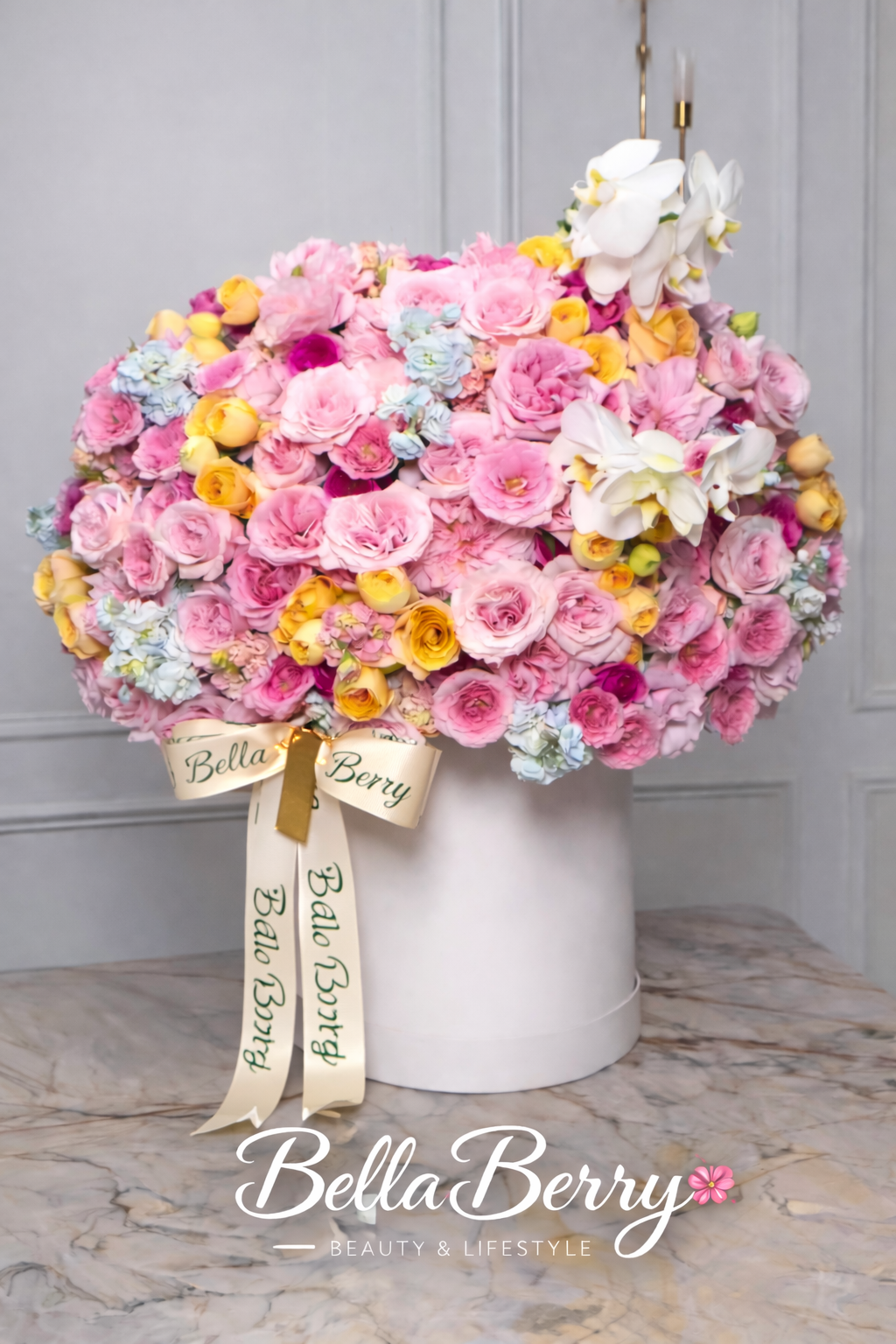 Grand Red Rose Arrangement – Luxury Signature Bouquet